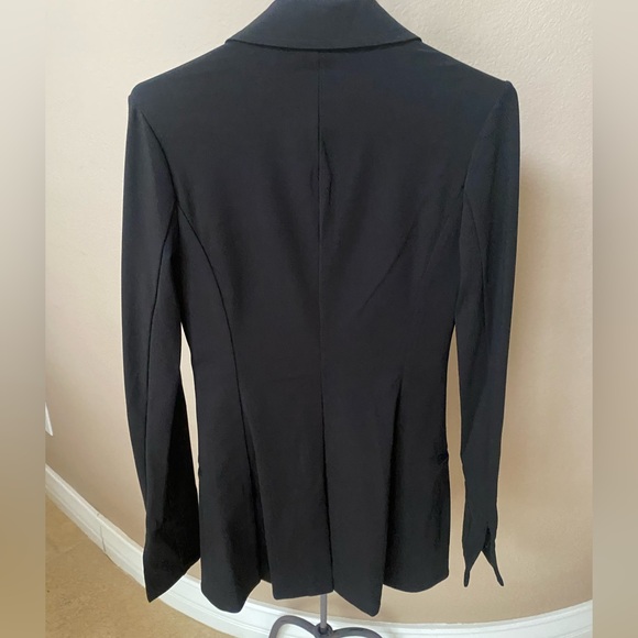 Classic Black Double-Breasted Blazer with Notched Lapel - Picture 4 of 5